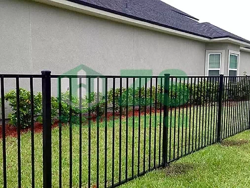 Забор профильный с забивными столбами Забор профильный с забивными столбами